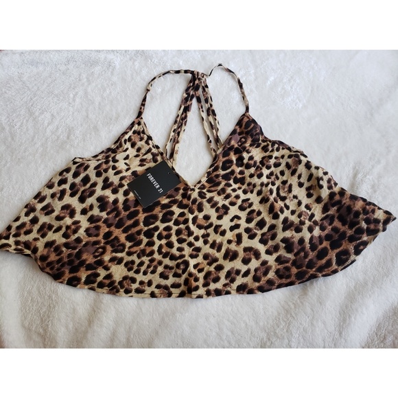 Forever 21 Tops - 🐯Cheetah Crop